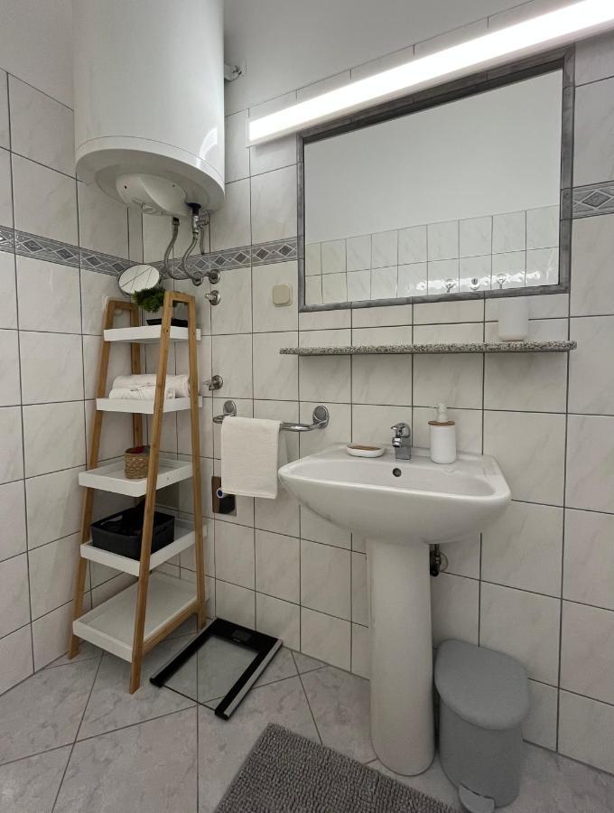Apartments Tino & Leon Sukosan Ngoại thất bức ảnh