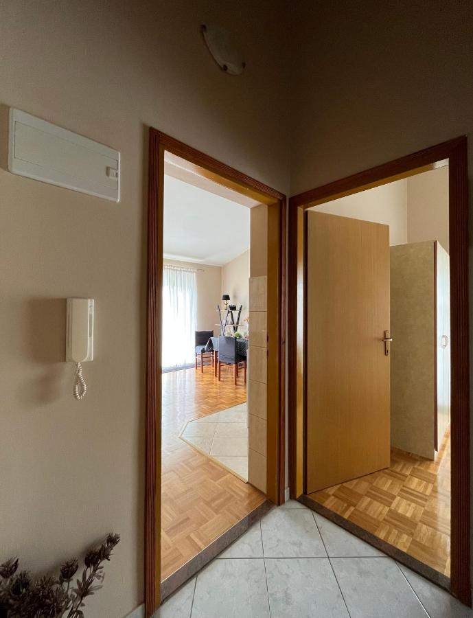 Apartments Tino & Leon Sukosan Ngoại thất bức ảnh