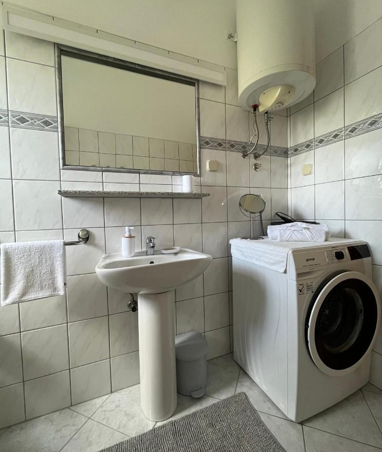 Apartments Tino & Leon Sukosan Ngoại thất bức ảnh